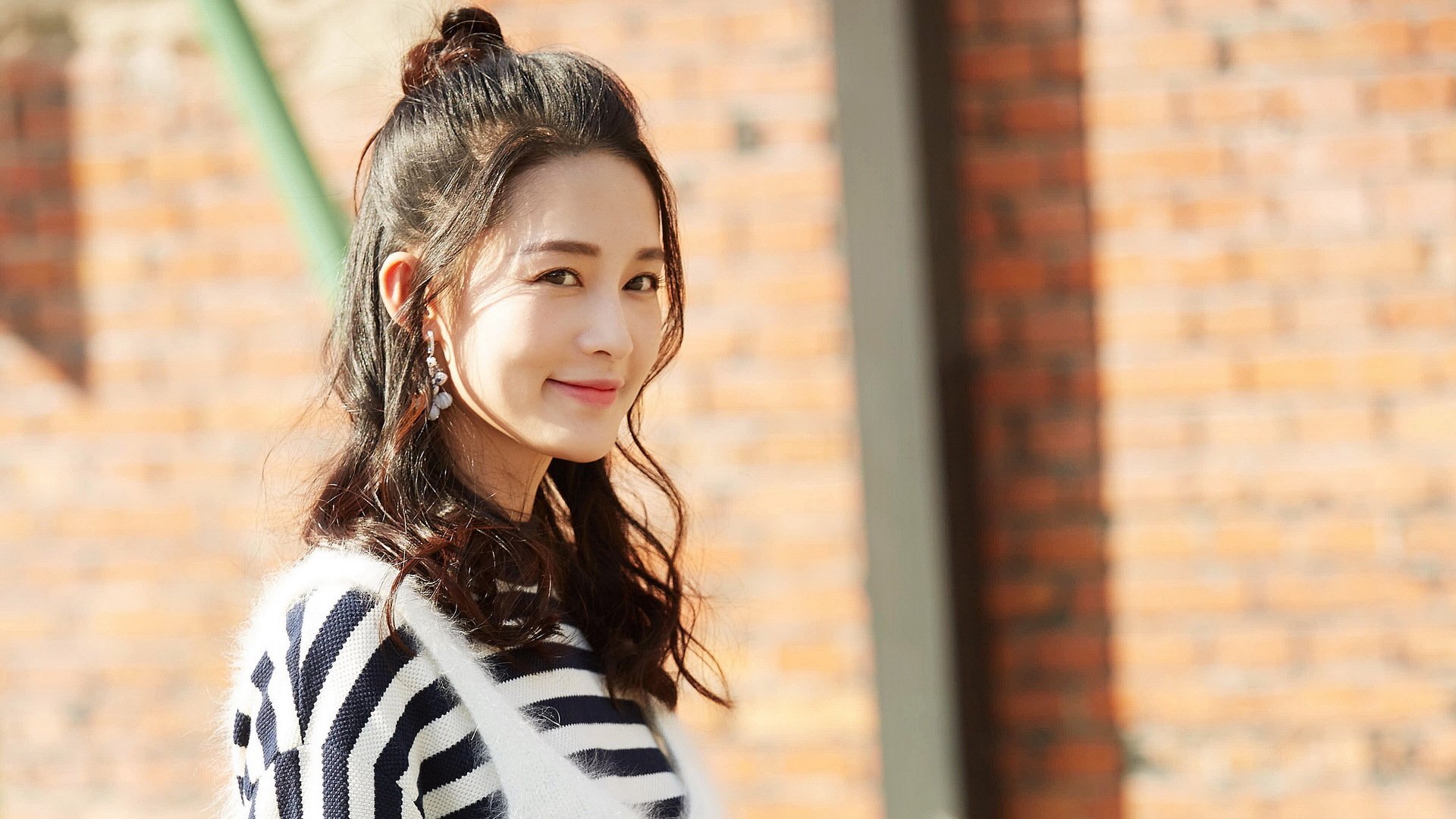 AIYOUXI.COM-球员个人品牌发展：从篮球明星到全球偶像，篮球明星品牌标志