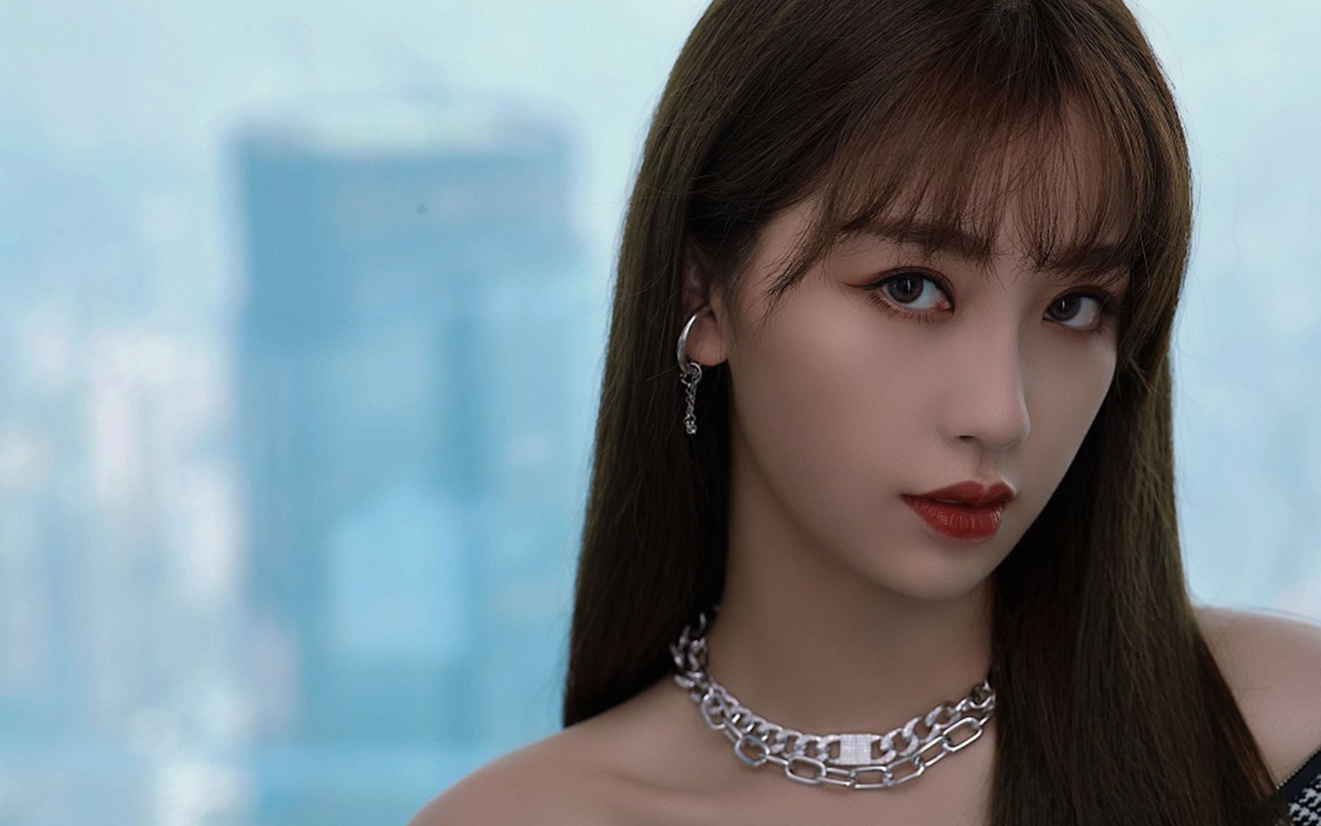 德国男子67公斤级举重选手在决赛中获得银牌,德国举重冠军再婚