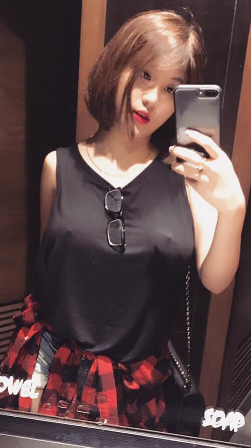 爱游戏体育-摩洛哥女足首次参加世界杯，表现抢眼，摩洛哥女球迷