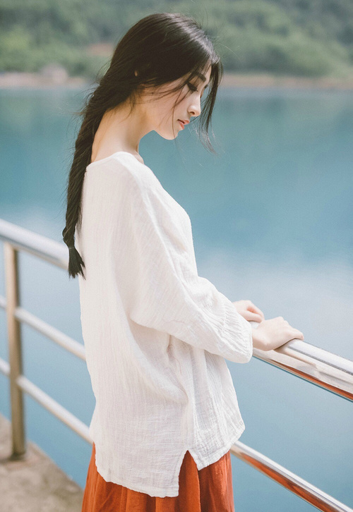 隆斯客场战胜劲旅,成功夺得三分,隆利斯男装是品牌吗