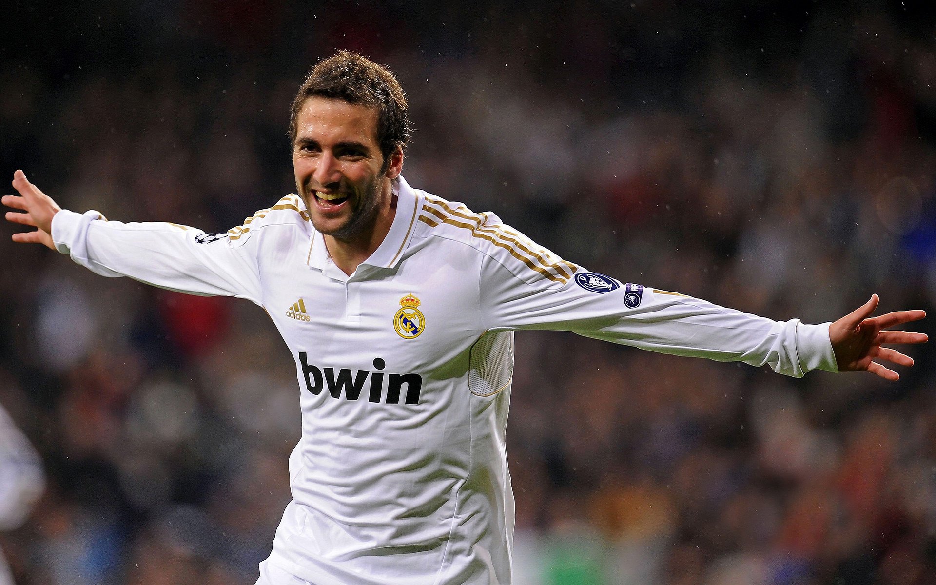 爱游戏体育平台-阿根廷名将迪巴拉伤愈复出，回归赛场，迪巴拉阿根廷几号球衣